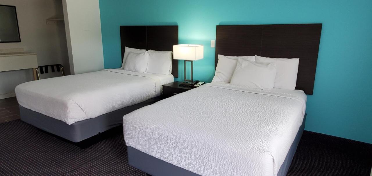 Travelodge By Wyndham Livonia Canton Novi Detroit Area Esterno foto