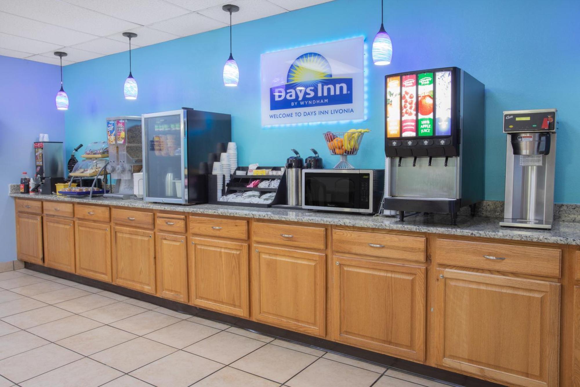 Travelodge By Wyndham Livonia Canton Novi Detroit Area Esterno foto